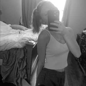 Meet your Posher, Bella